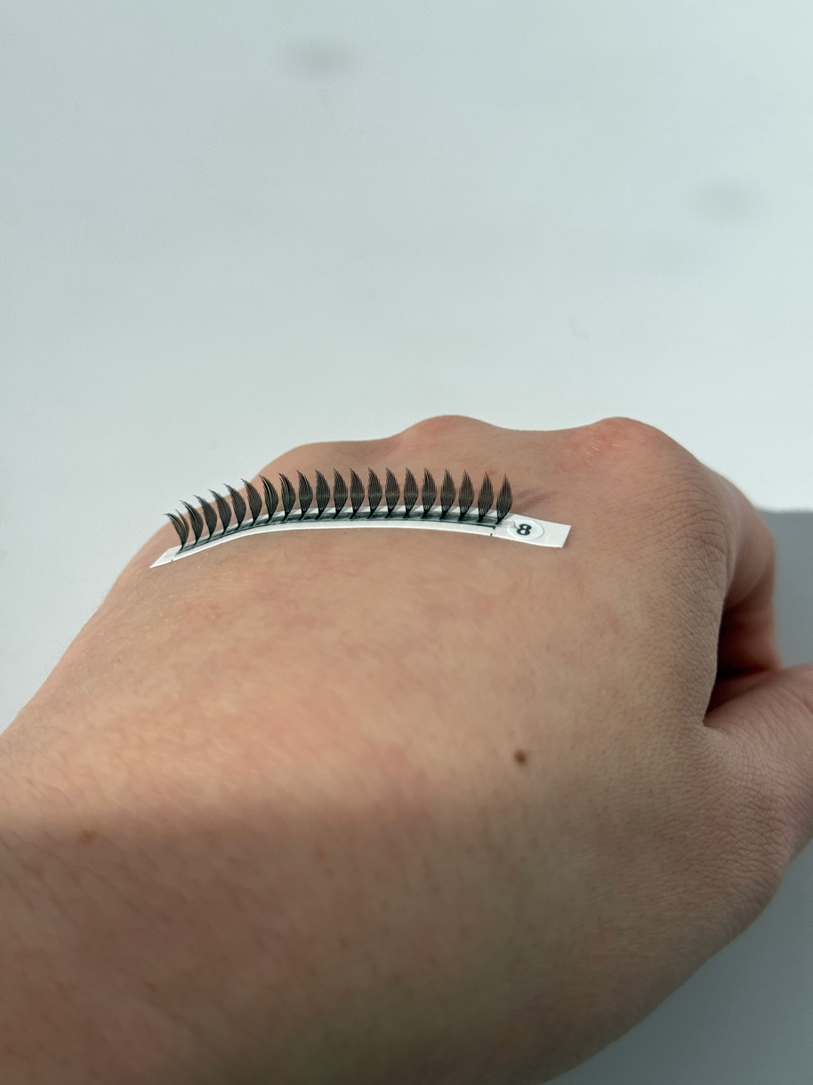 🪶 Feather Lashes – kuokšteliai plunksnos